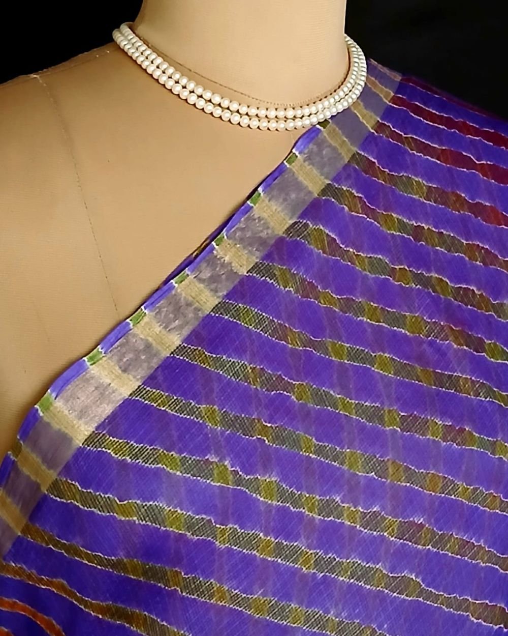 Hand tie-dye Leheriya on Kota Silk (HTKS1016) - Image 4