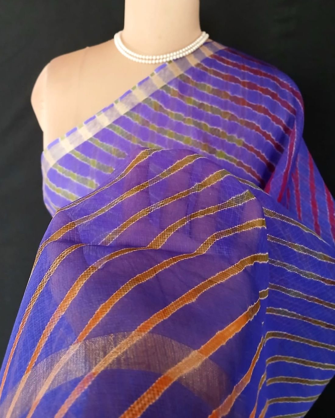 Hand tie-dye Leheriya on Kota Silk (HTKS1016) - Image 6