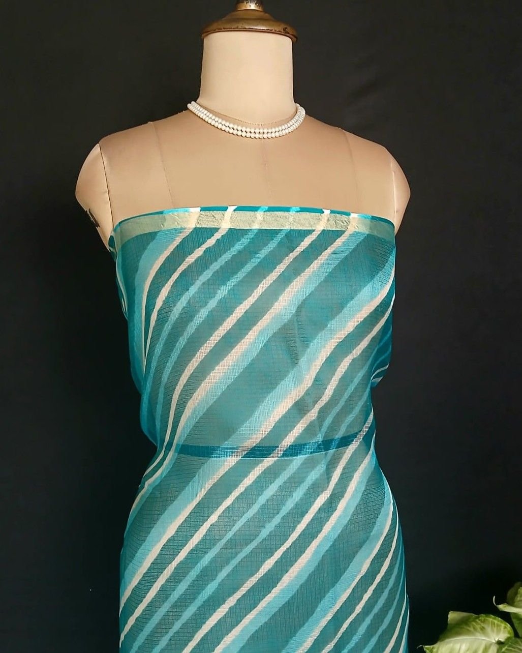 Hand tie-dye Leheriya on Kota Silk (HTKS1007) - Image 7