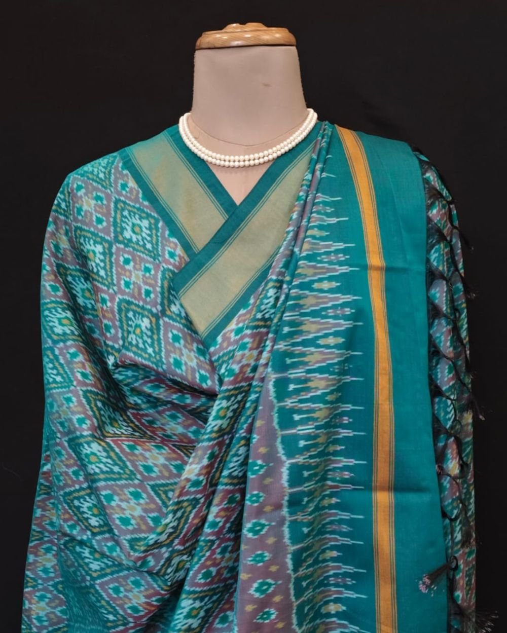 Silk-cotton Ikat Dupatta from Telengana – (SCDT0048) - Image 5