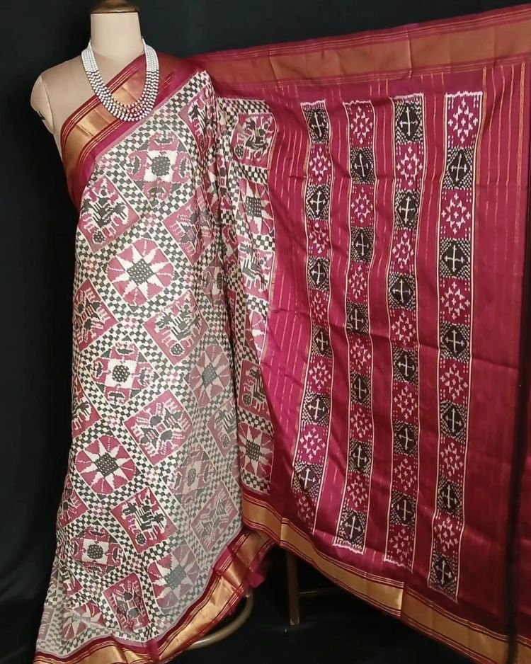 Auspicious Yantra-Motif Pure Silk Ikat Saree - (NZIS0009) - Image 6