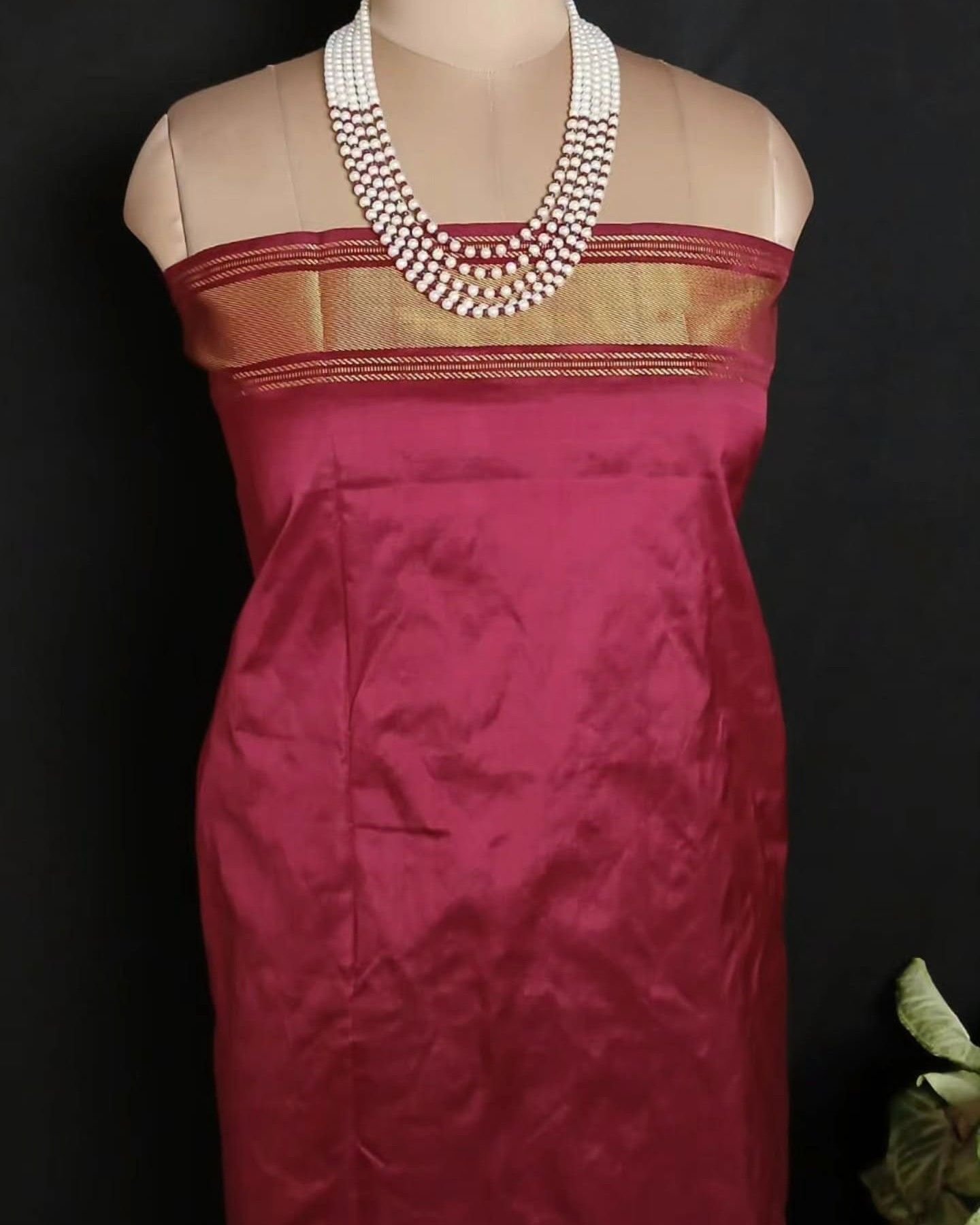 Auspicious Yantra-Motif Pure Silk Ikat Saree - (NZIS0009) - Image 9