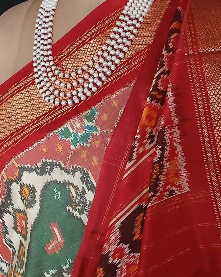 Figurative Pure Silk Ikat Saree - (NZIS0018) - Image 2