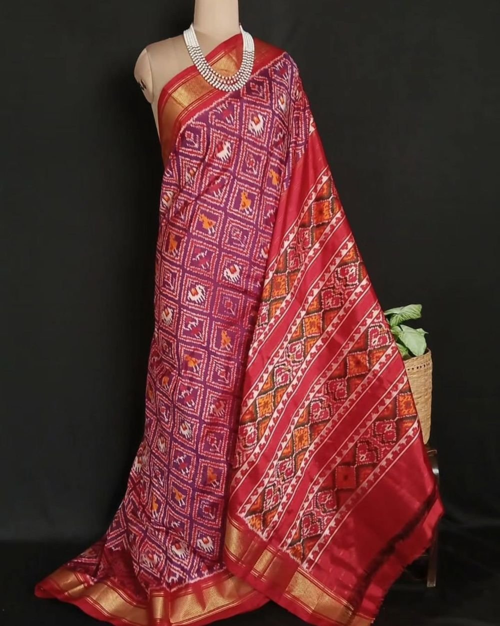 Figurative Pure Silk Ikat Saree in a Grid Design - (NZIS0010)