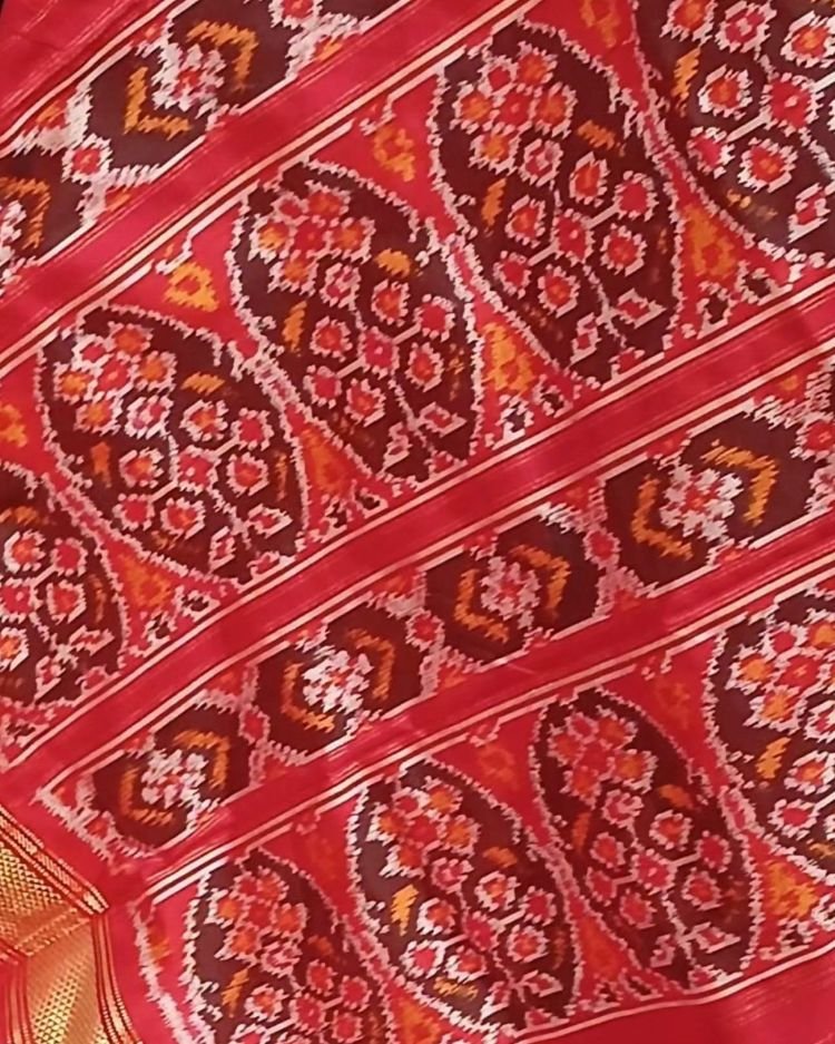 Figurative Pure Silk Ikat Saree in a Grid Design - (NZIS0011) - Image 6