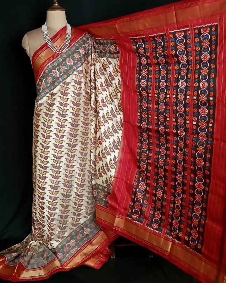 Floral and Geometric Design Pure Silk Ikat Saree - (NZIS0016) - Image 4