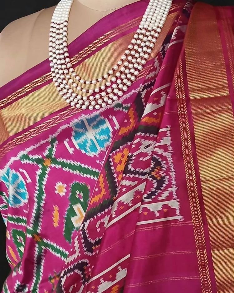 Figurative Pure Silk Ikat Saree - (NZIS0017) - Image 2