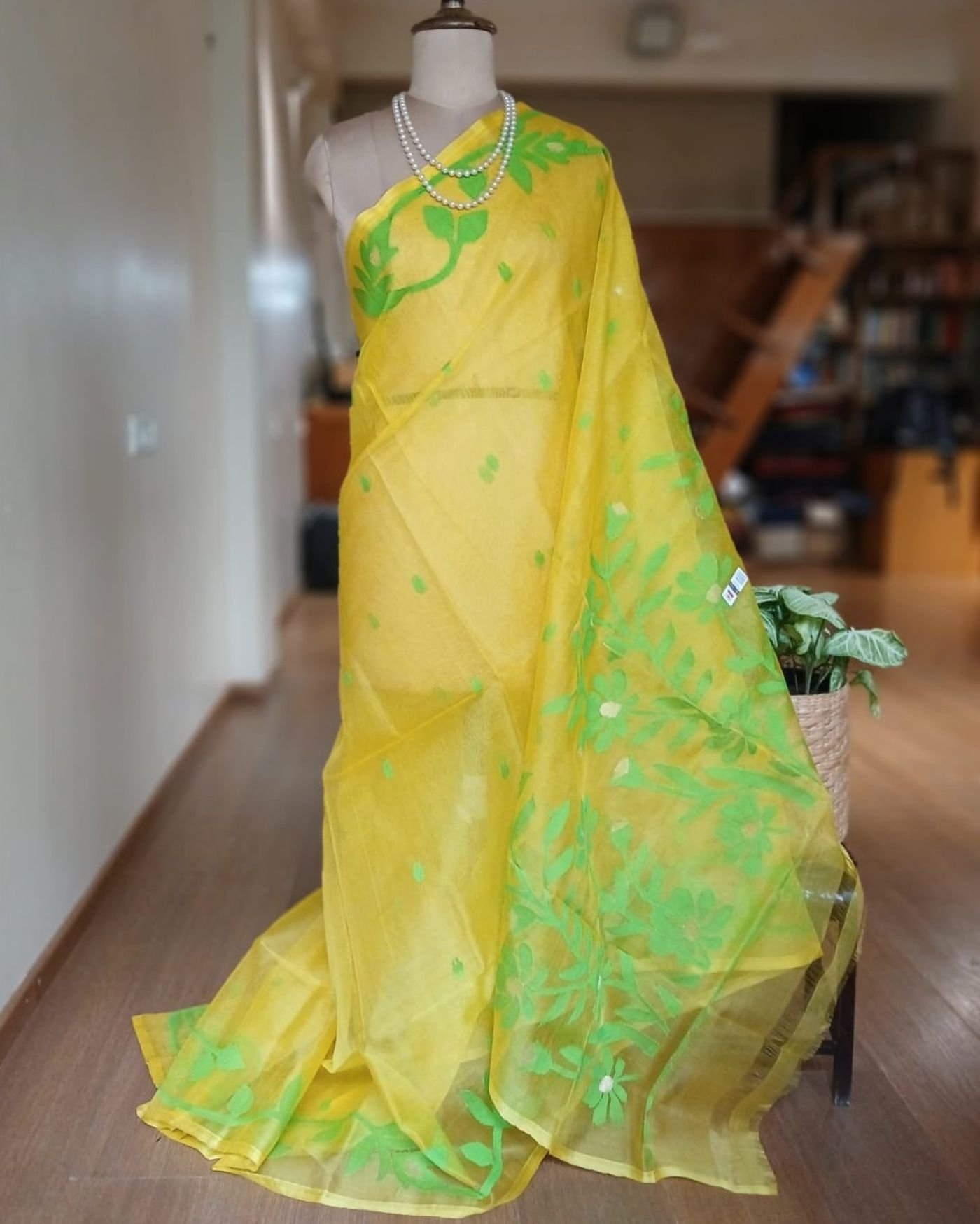 Hand Jamdani in Mulberry Silk with Floral Motifs – (SJMS1195)