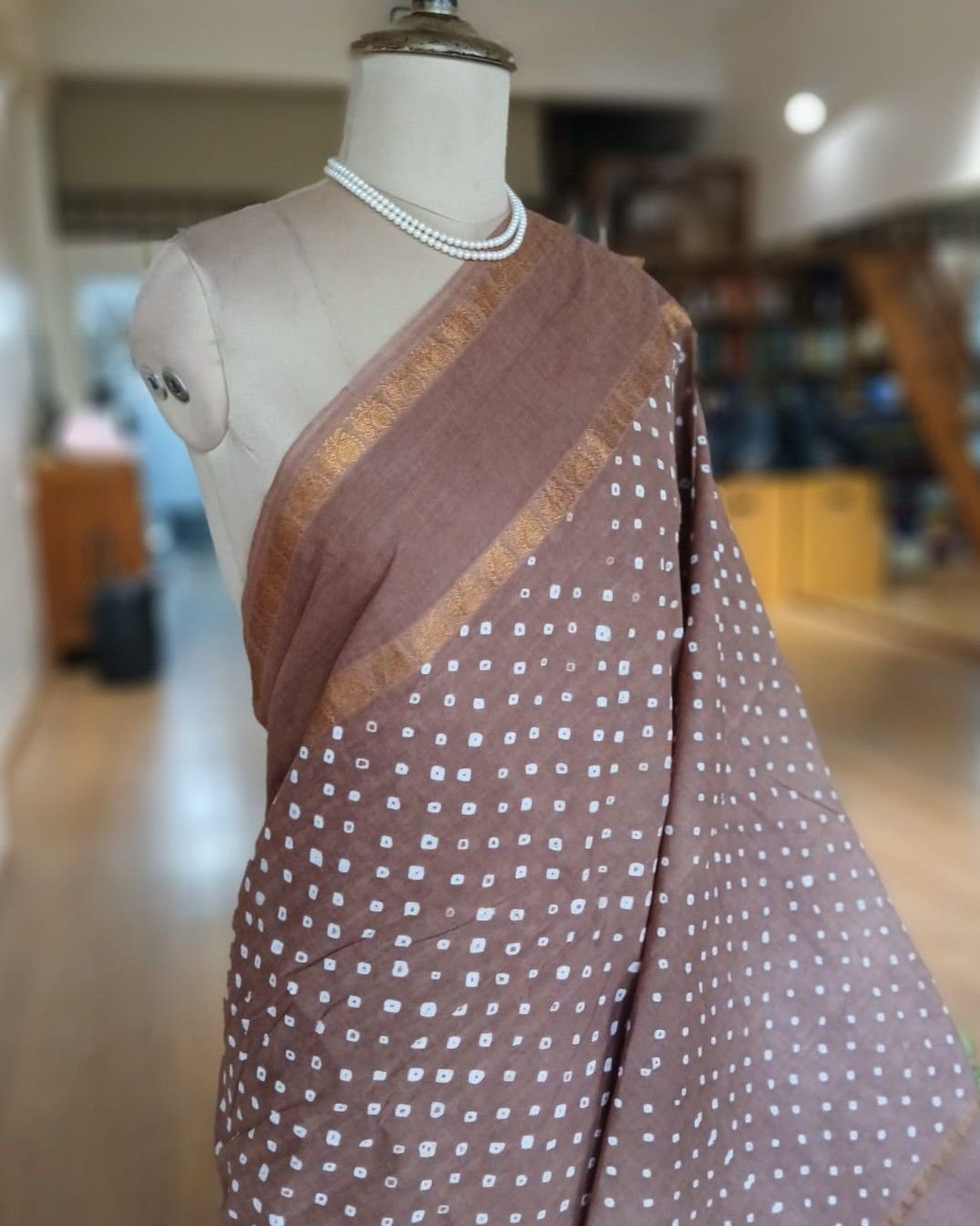 Hand-knotted Madurai Sungudi Cotton Saree- (HKSS1011) - Image 2
