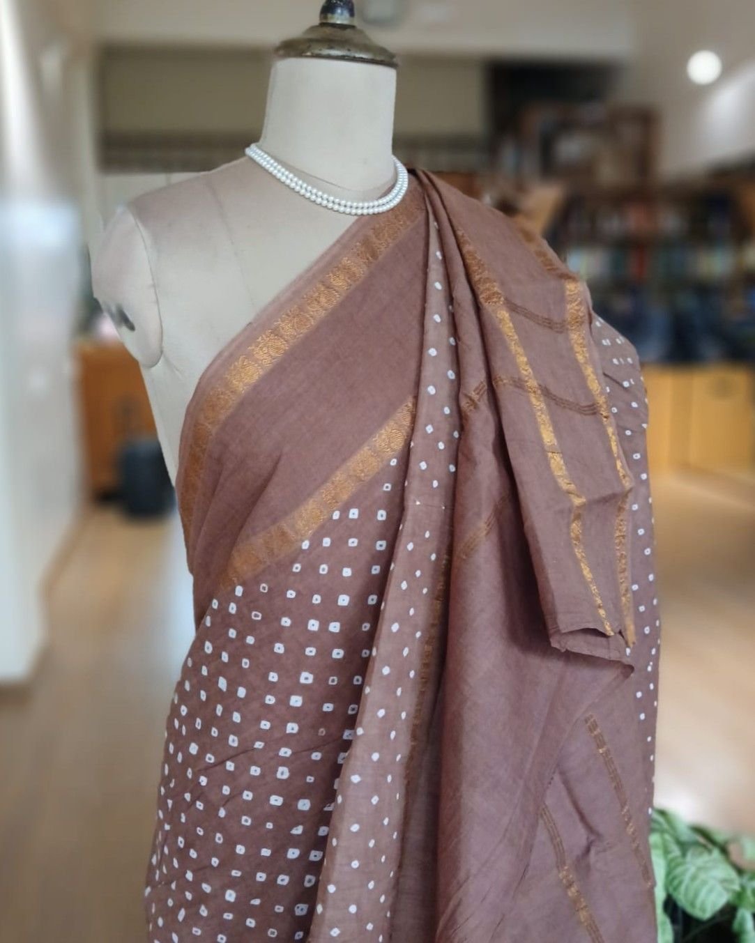 Hand-knotted Madurai Sungudi Cotton Saree- (HKSS1011) - Image 4