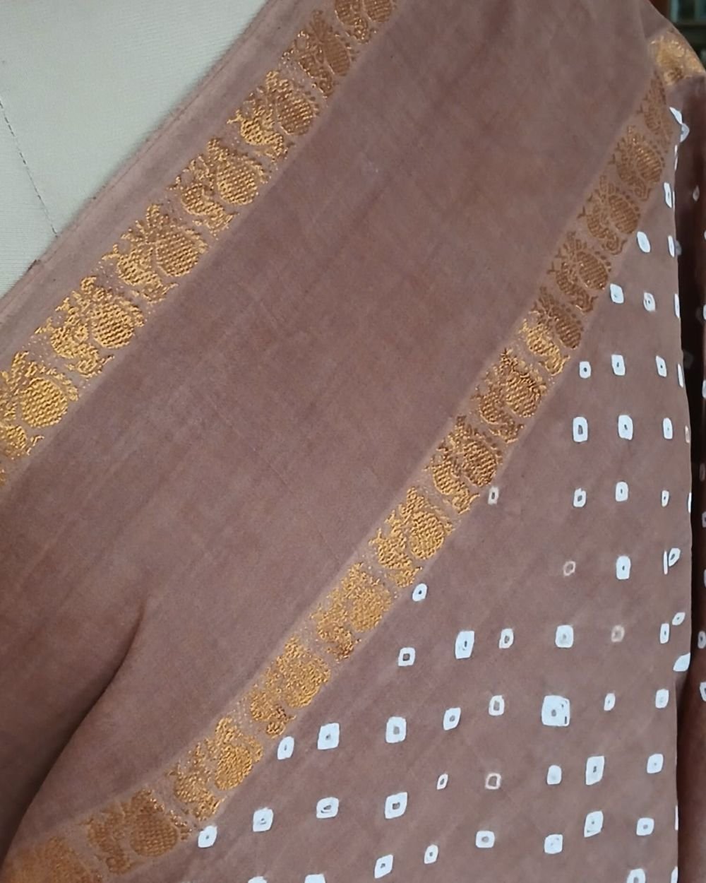 Hand-knotted Madurai Sungudi Cotton Saree- (HKSS1011) - Image 5