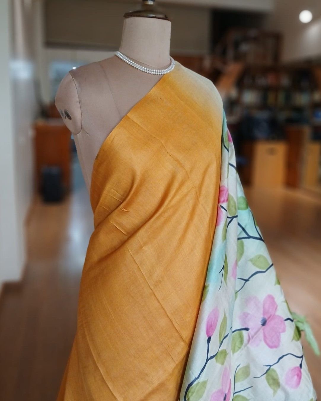 Handpainted Tussar Silk Saree - (HTSS0011) - Image 2