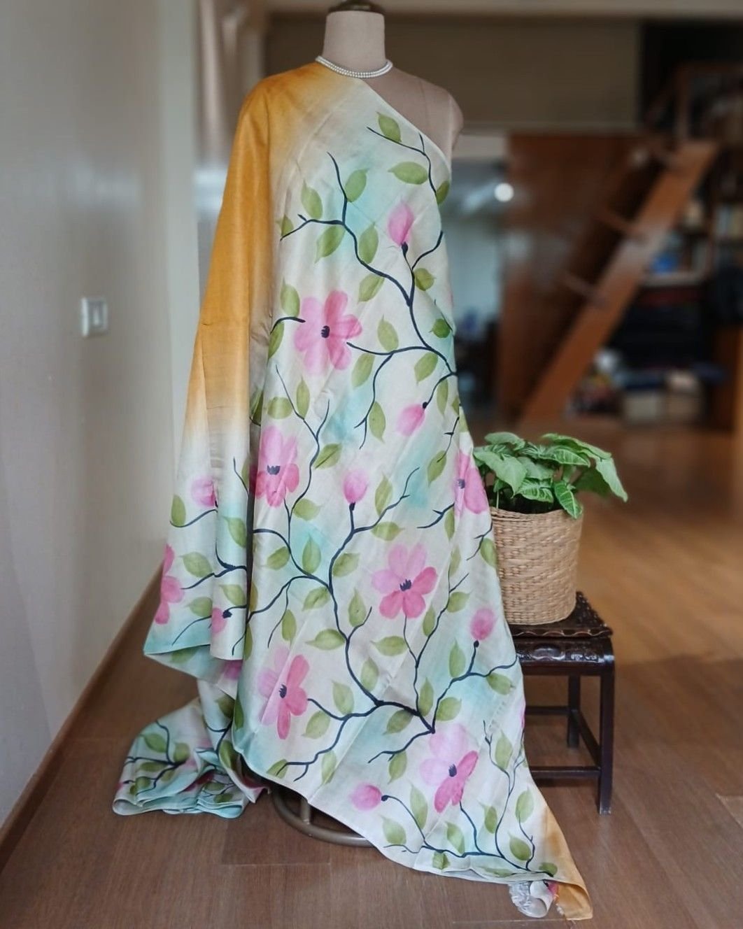Handpainted Tussar Silk Saree - (HTSS0011) - Image 5
