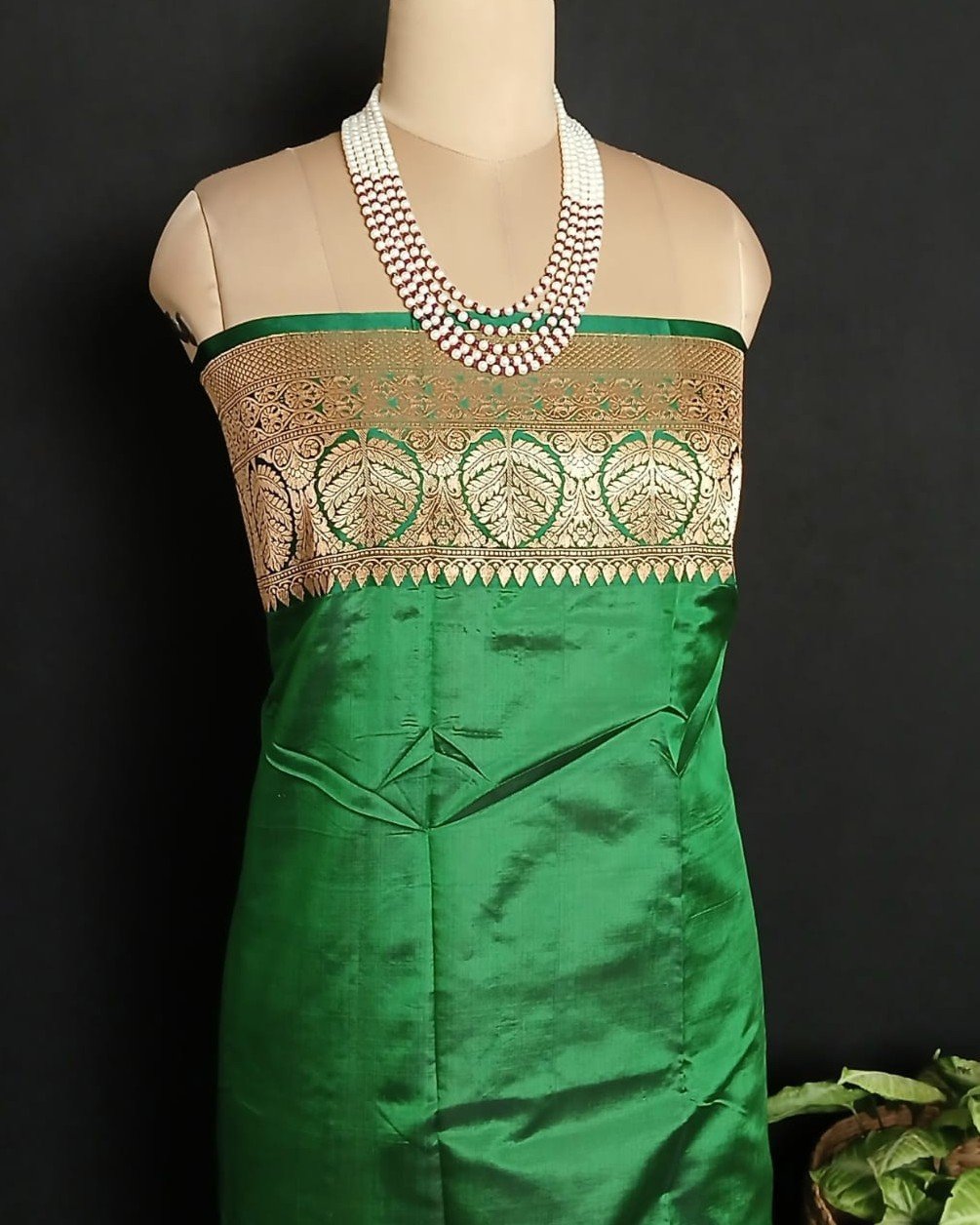 Banarasi Contrast Border Pure Katan Silk Saree – (BPKS1002) - Image 8