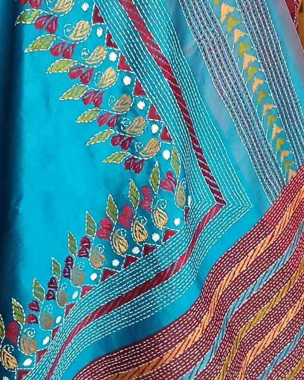 Hand Embroidered Santiniketan Kantha Saree in Pure Bisnupuri Silk - (SNBK0007) - Image 6