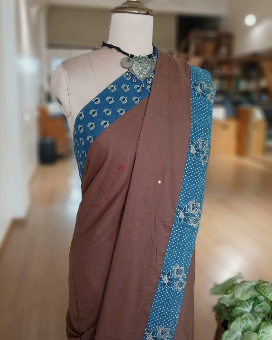 Ajrakh Applique Saree in Mul Cotton – (MCAS0006) - Image 2