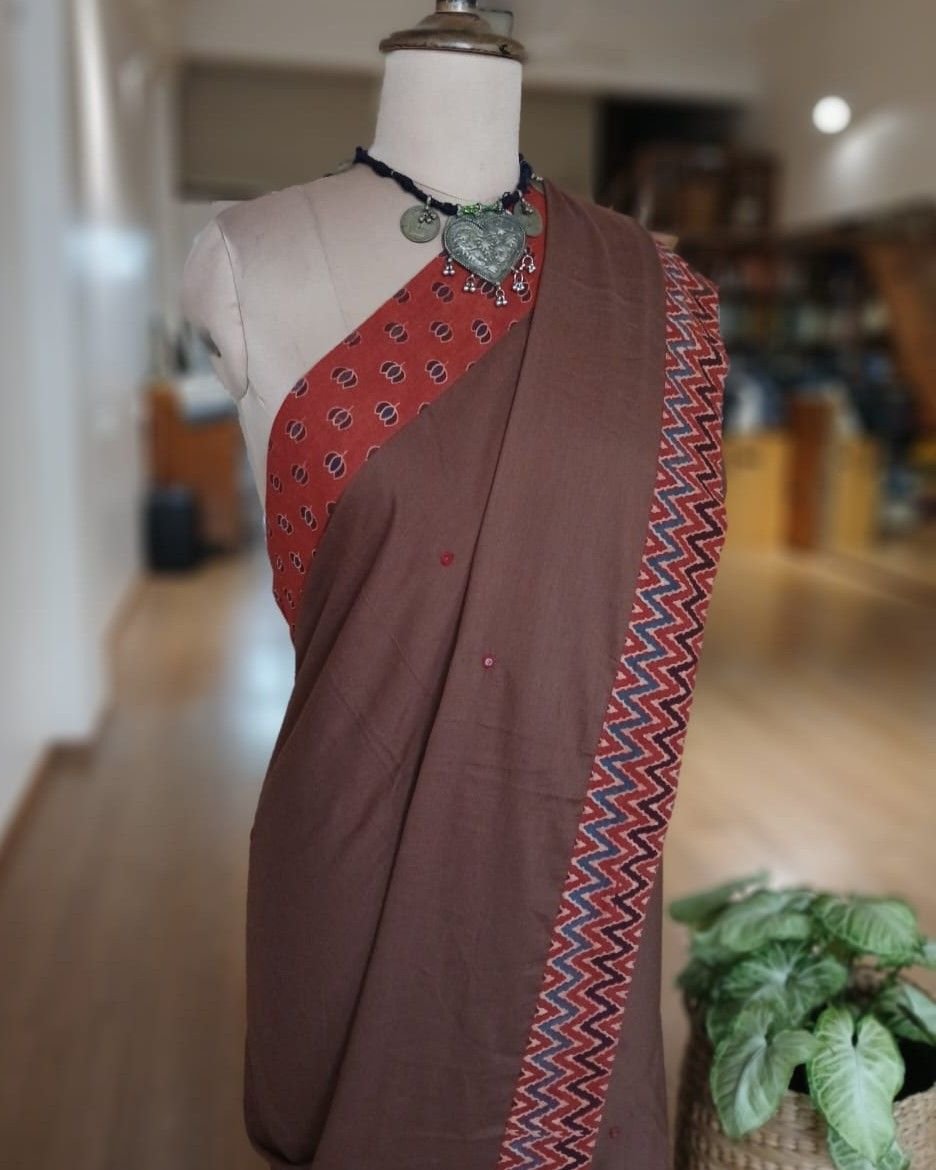 Ajrakh Applique Saree in Mul Cotton – (MCAS0008) - Image 2