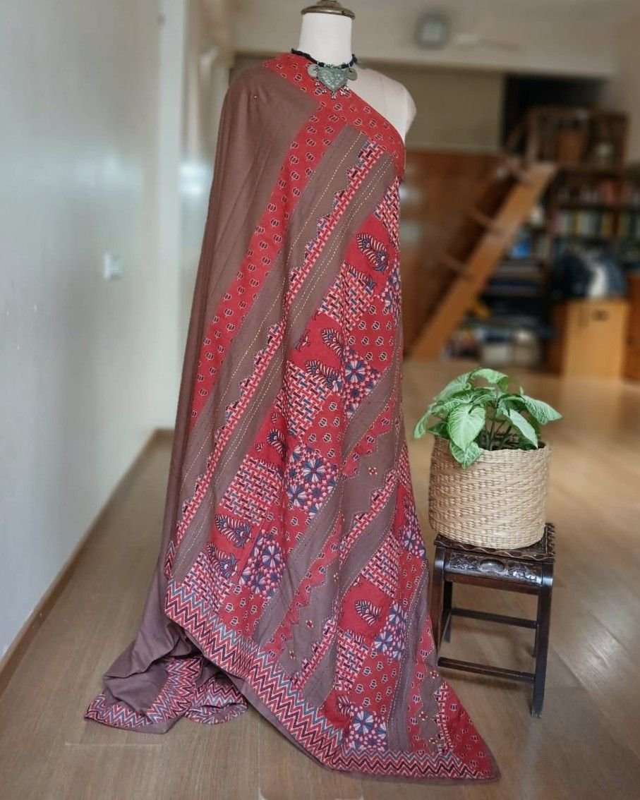 Ajrakh Applique Saree in Mul Cotton – (MCAS0008)