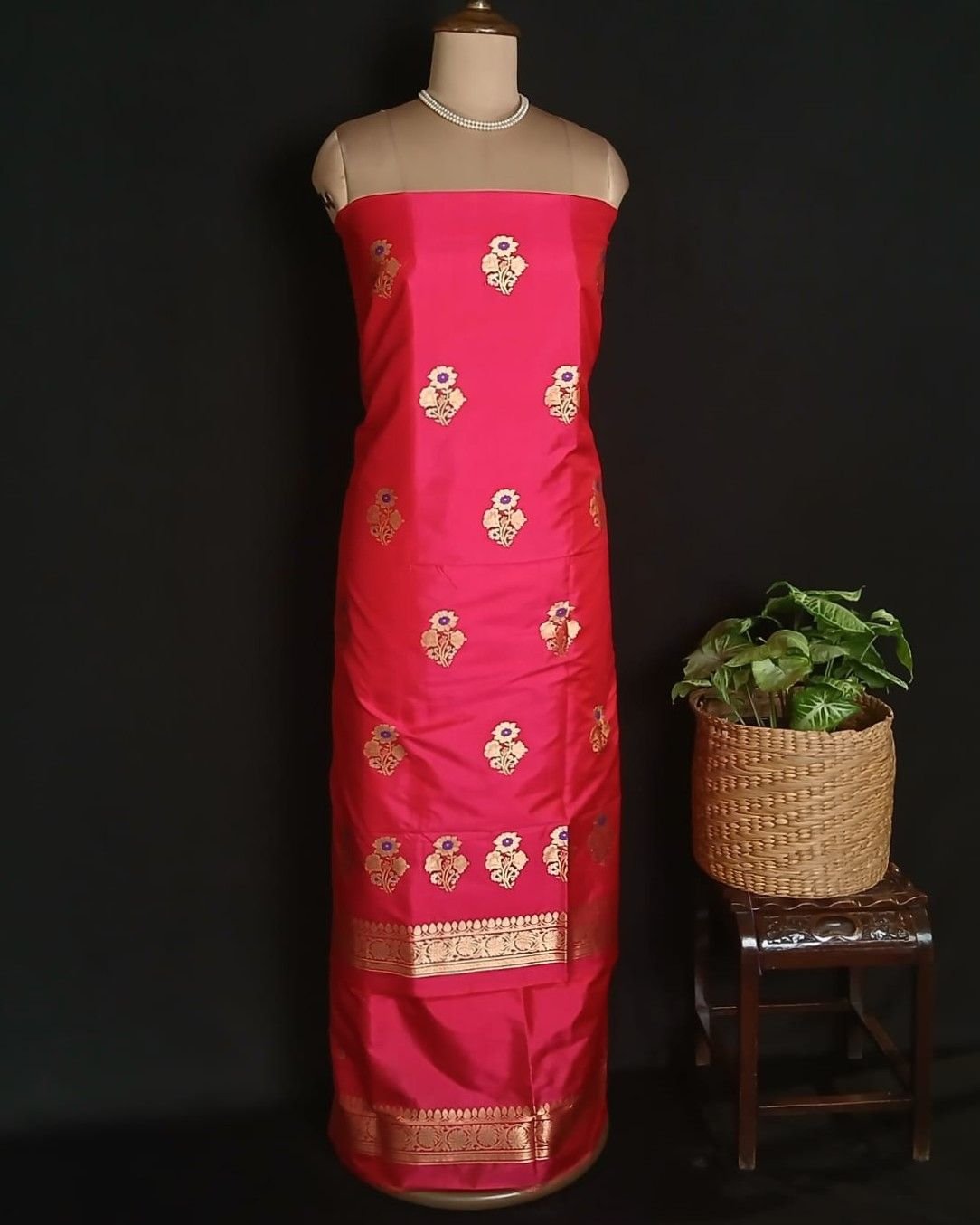 Banarasi Meenakari 3-piece Pure Silk Salwar Set - (MPSS0003) - Image 8