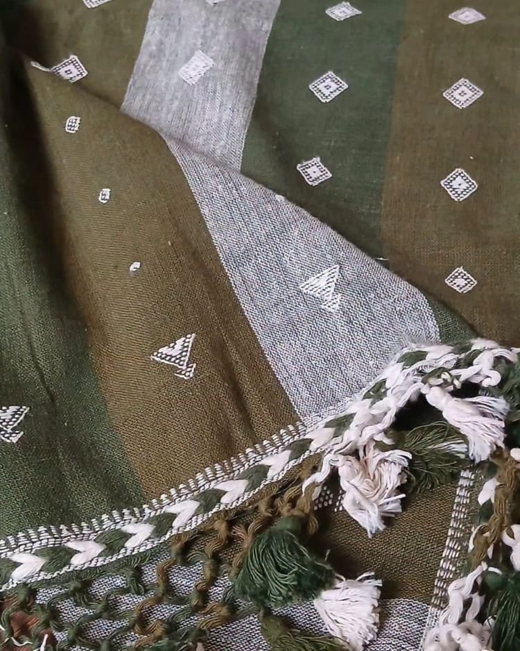 Bhujodi Saree Handwoven in Kala Cotton – (BHUJ0011) - Image 2