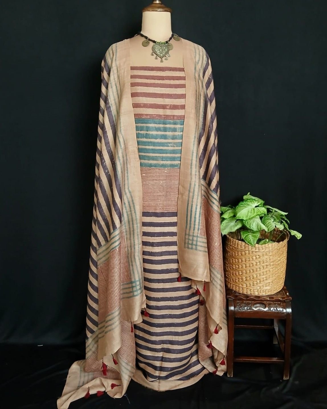 Two-Piece Salwar Set in Pure Desi Tussar Silk – (TPSS0009) - Image 2