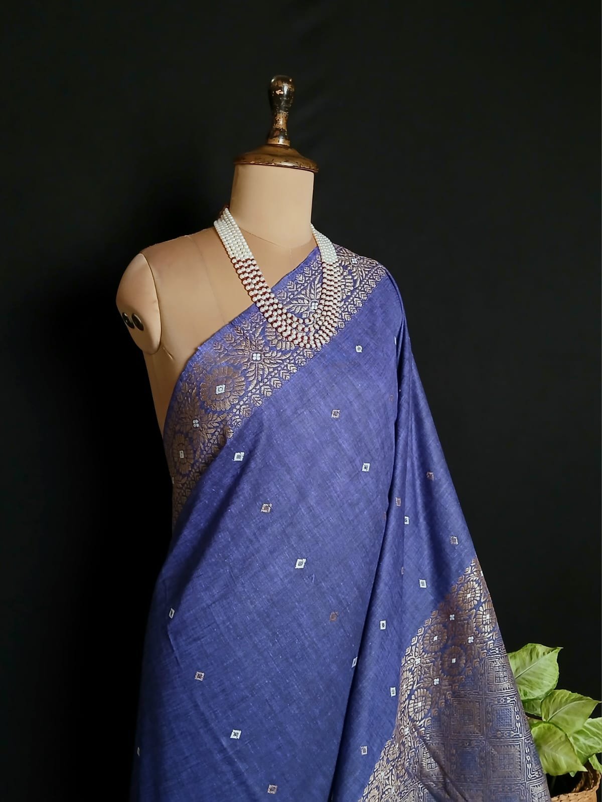 Ahimsa Eri Silk saree from Sualkuchi in Assam – (AESS0022) - Image 3
