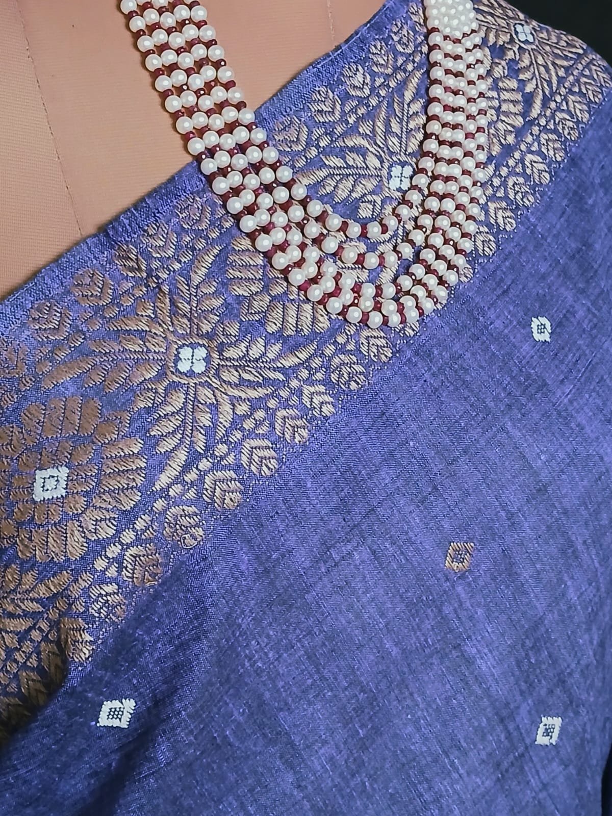 Ahimsa Eri Silk saree from Sualkuchi in Assam – (AESS0022) - Image 4