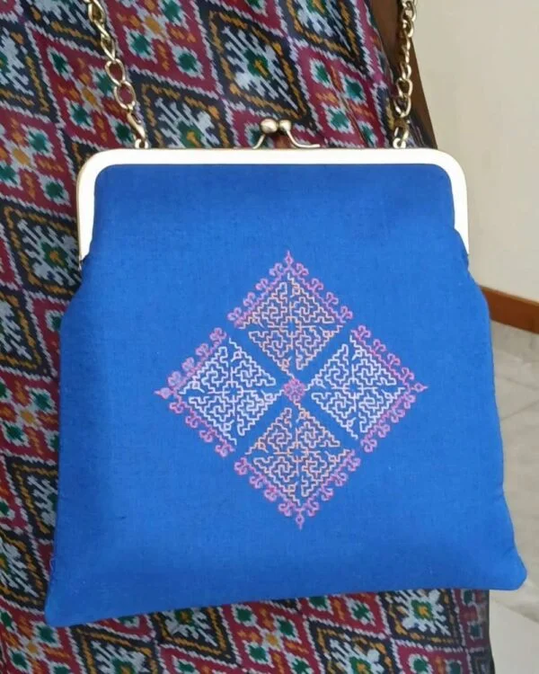 Kasuti Embroidered Purse (KSTP1013)