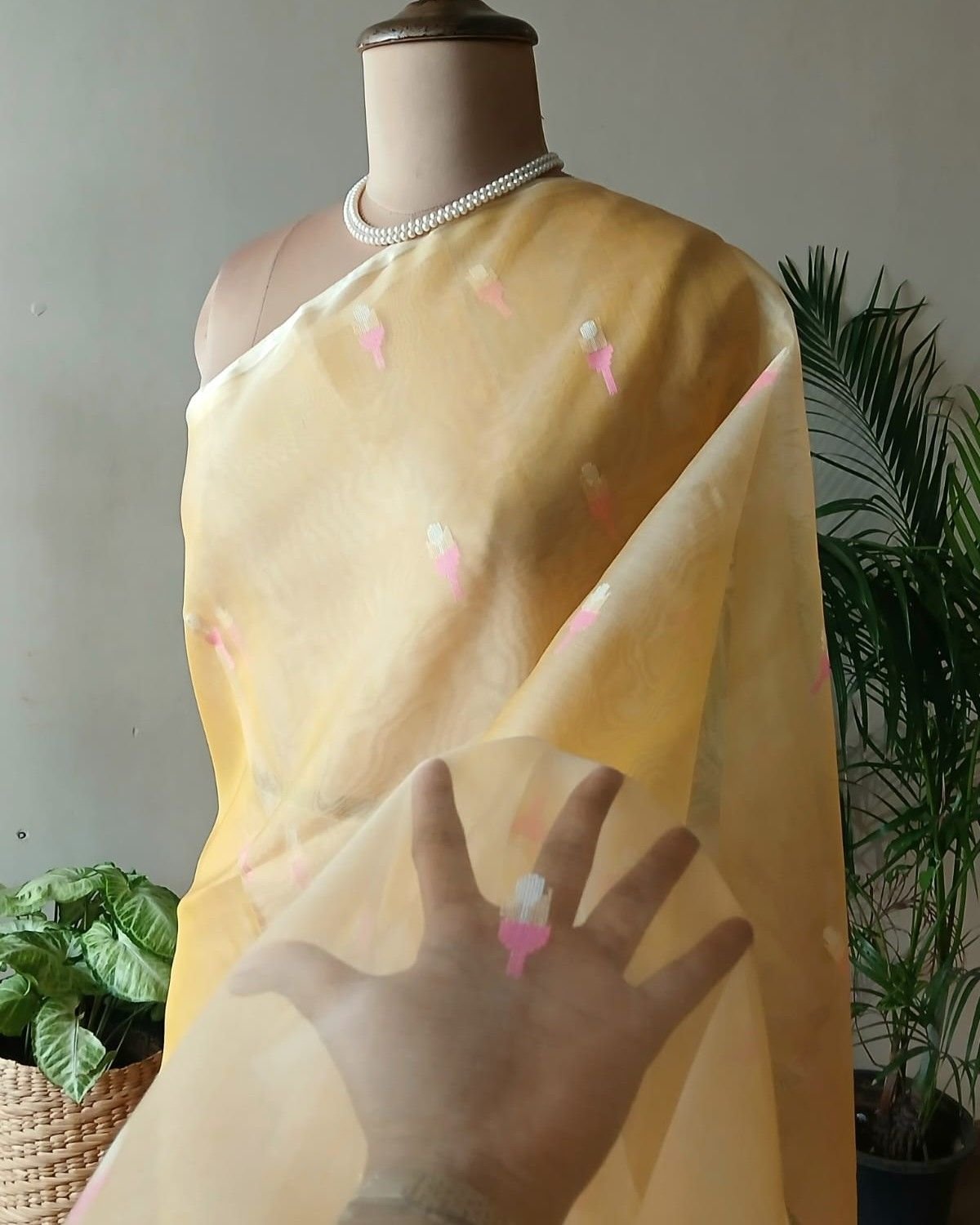 Hand Jamdani in Mulberry Silk with Bird Motifs – (SJMS1187) - Image 4
