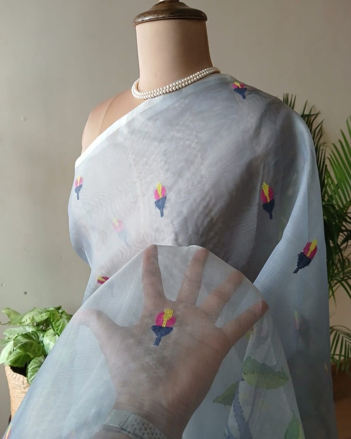 Hand Jamdani in Mulberry Silk with Bird Motifs – (SJMS1168) - Image 2