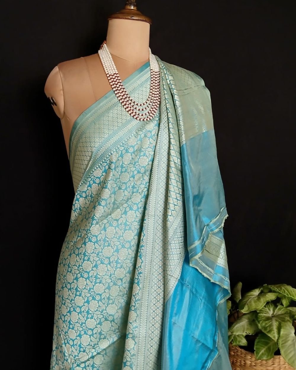 Grand Resham Banarasi in Pure Silk Saree - (RBSS0005) - Image 5