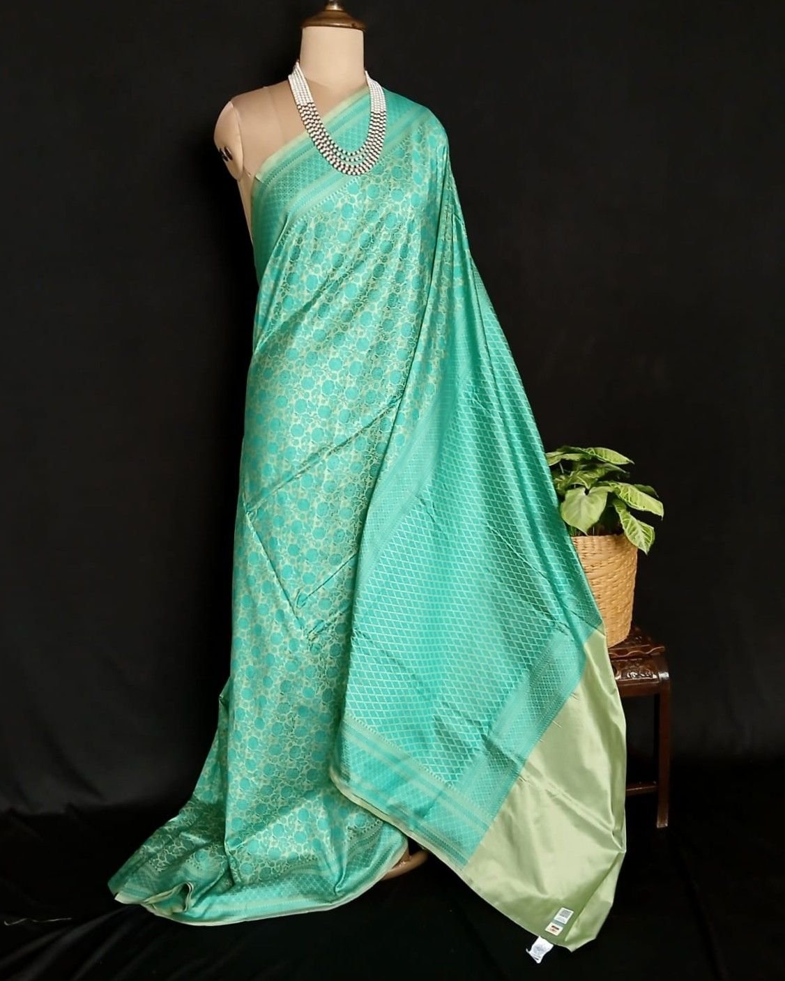 Grand Resham Banarasi in Pure Silk Saree - (RBSS0002)