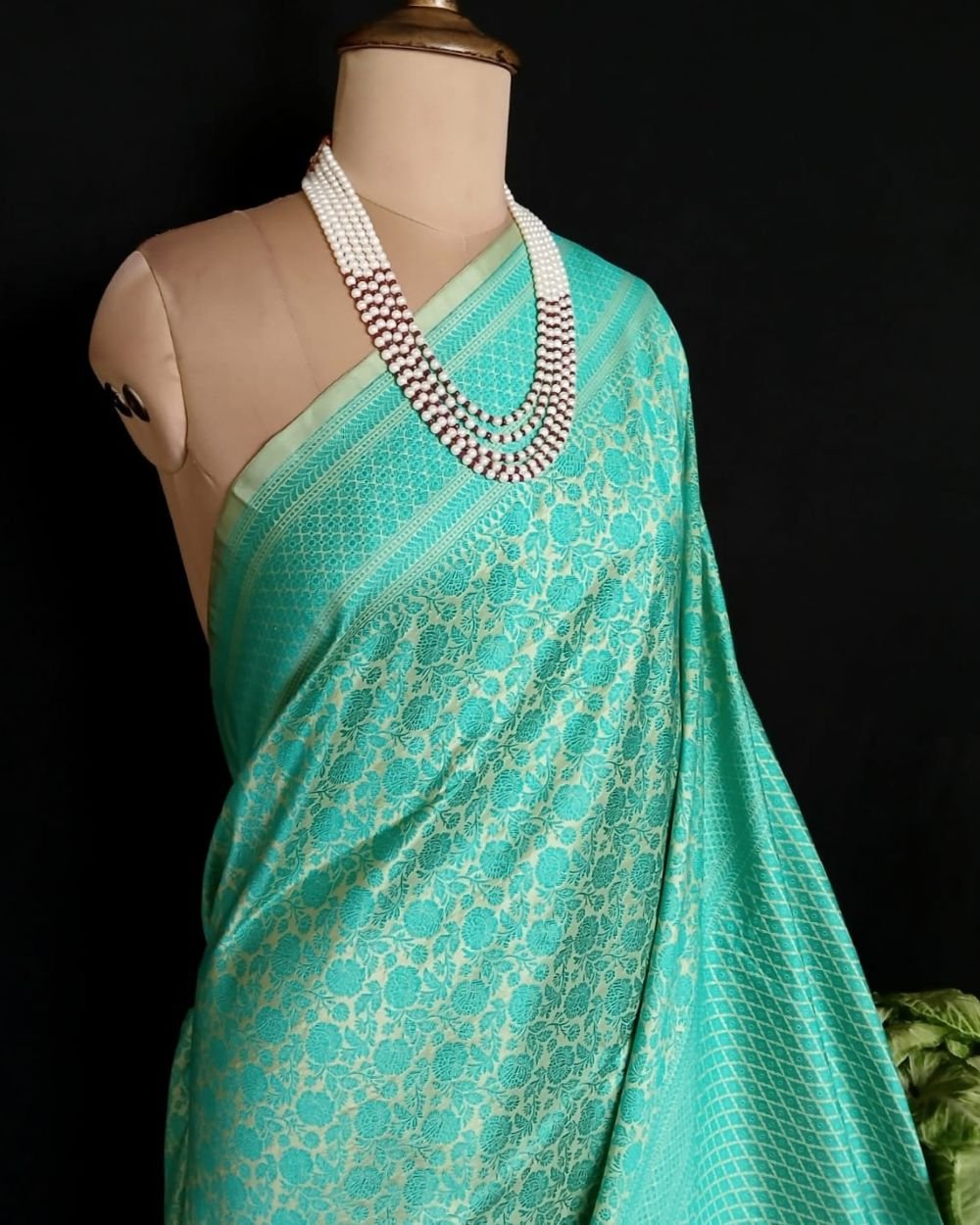 Grand Resham Banarasi in Pure Silk Saree - (RBSS0002) - Image 2