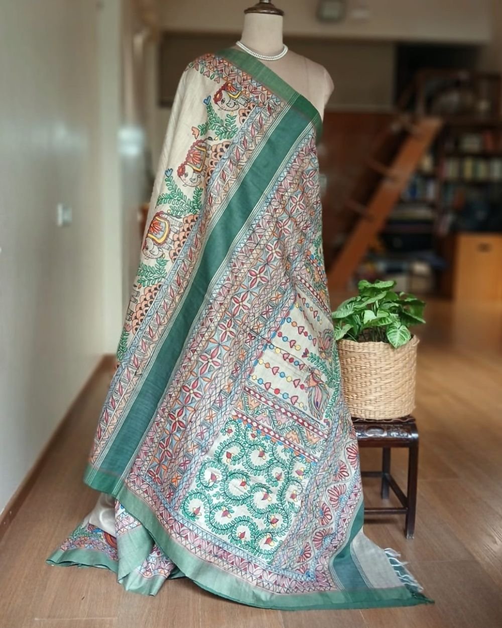 Madhubani on Tussar Silk – (MADT0058) - Image 9