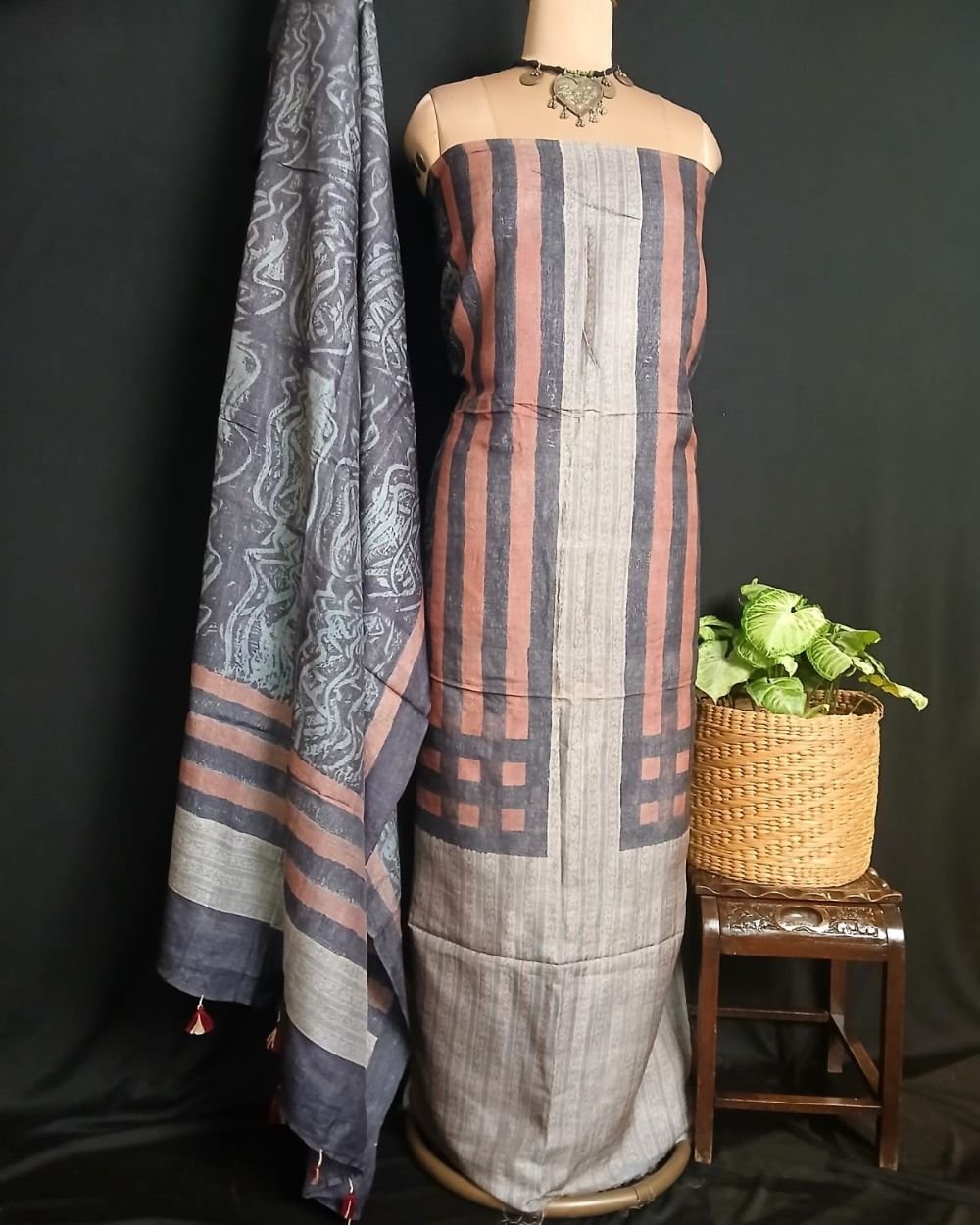 Two-Piece Salwar Sets in Pure Tussar Silk – (TPSS0001)