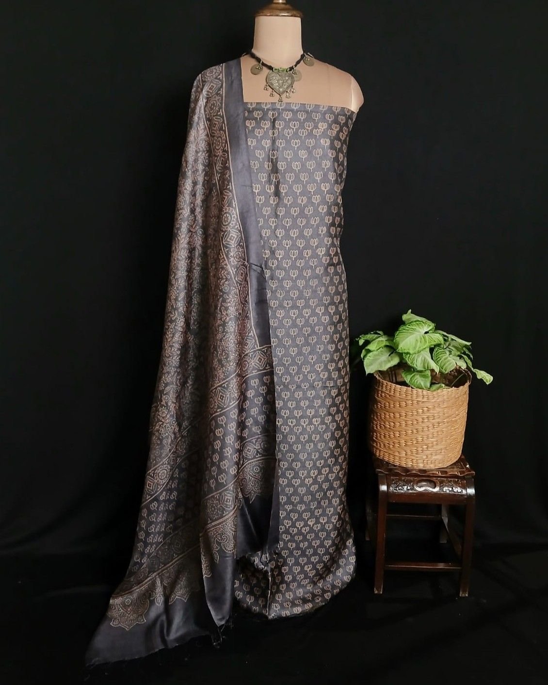 Two-Piece Salwar Sets in Pure Tussar Silk – (TPSS0003) - Image 3