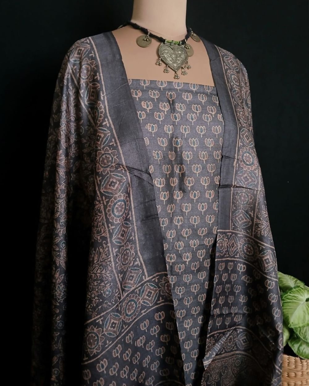 Two-Piece Salwar Sets in Pure Tussar Silk – (TPSS0003) - Image 7