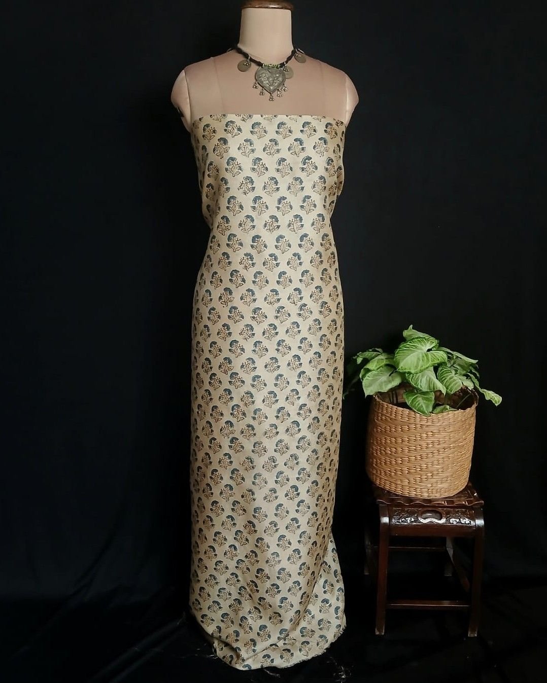 Two-Piece Salwar Sets in Pure Tussar Silk – (TPSS0004) - Image 2