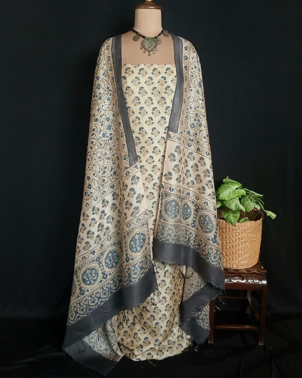 Two-Piece Salwar Sets in Pure Tussar Silk – (TPSS0004) - Image 6