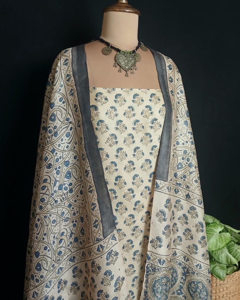 Two-Piece Salwar Sets in Pure Tussar Silk – (TPSS0004) - Image 7