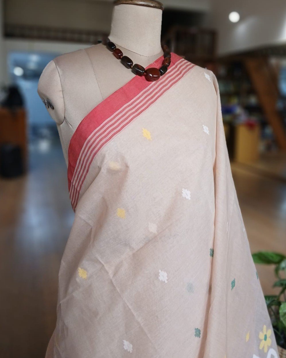 Crisp Cotton Hand Jamdani from Phulia in West Bengal – (CCHJ0022) - Image 7