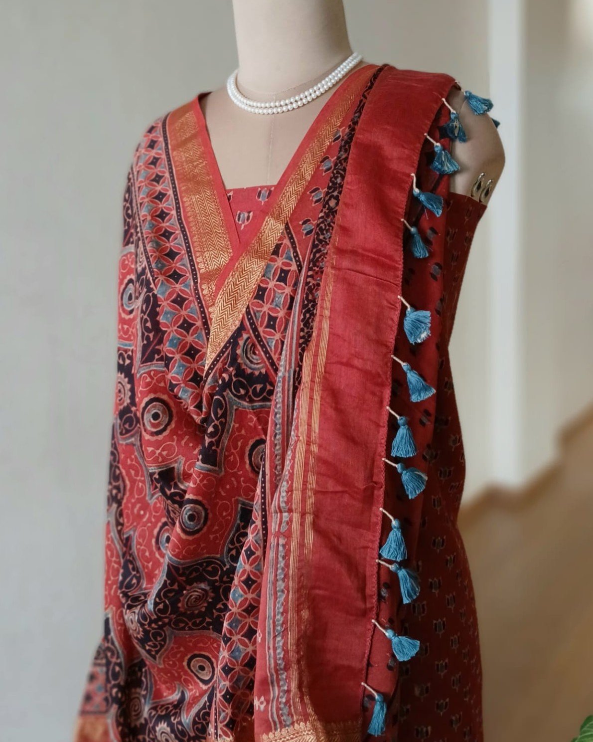 Two-piece salwar set in Maheshwari Silk Cotton - (SSMS0006) - Image 8