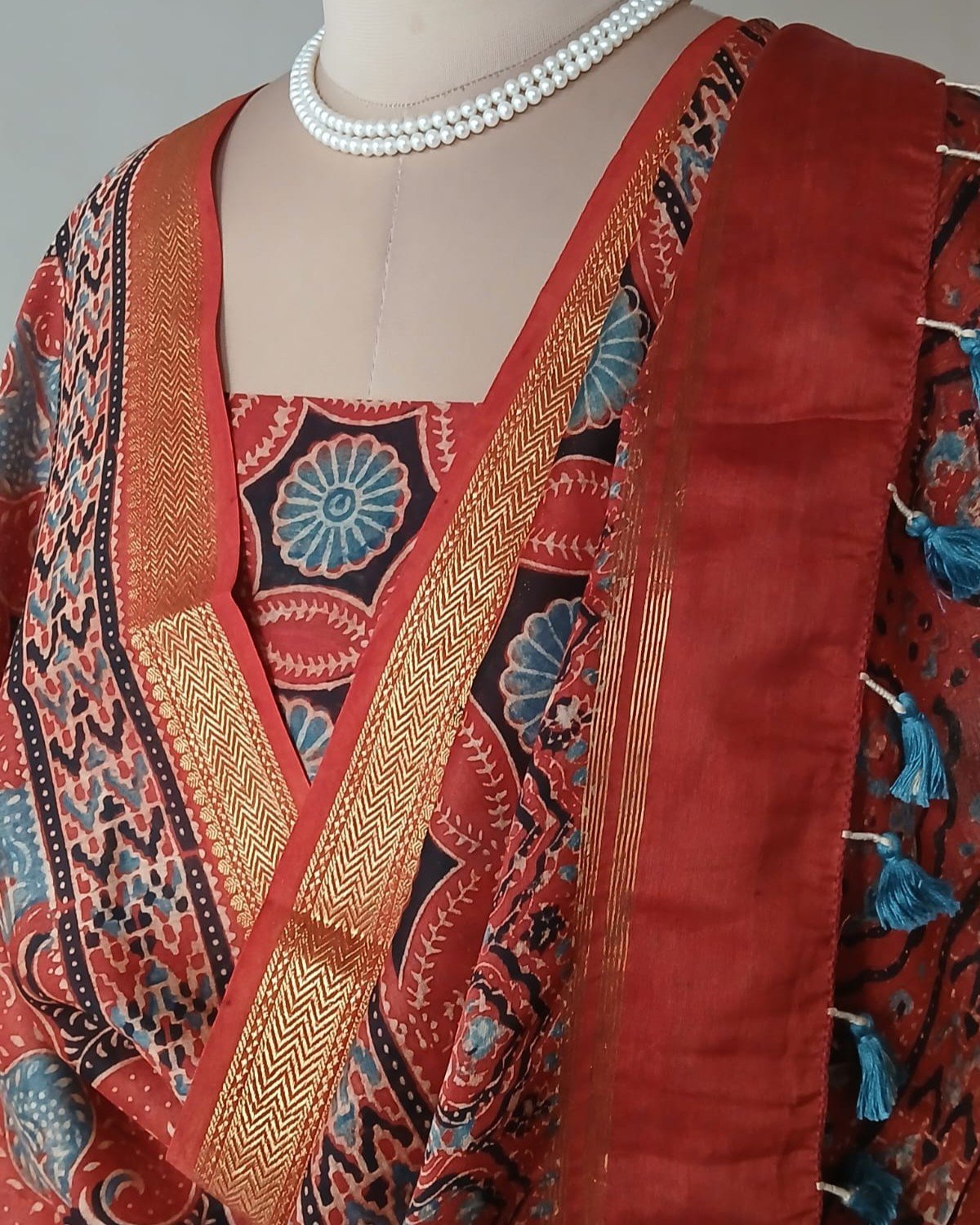 Two-piece salwar set in Maheshwari Silk Cotton - (SSMS0008)