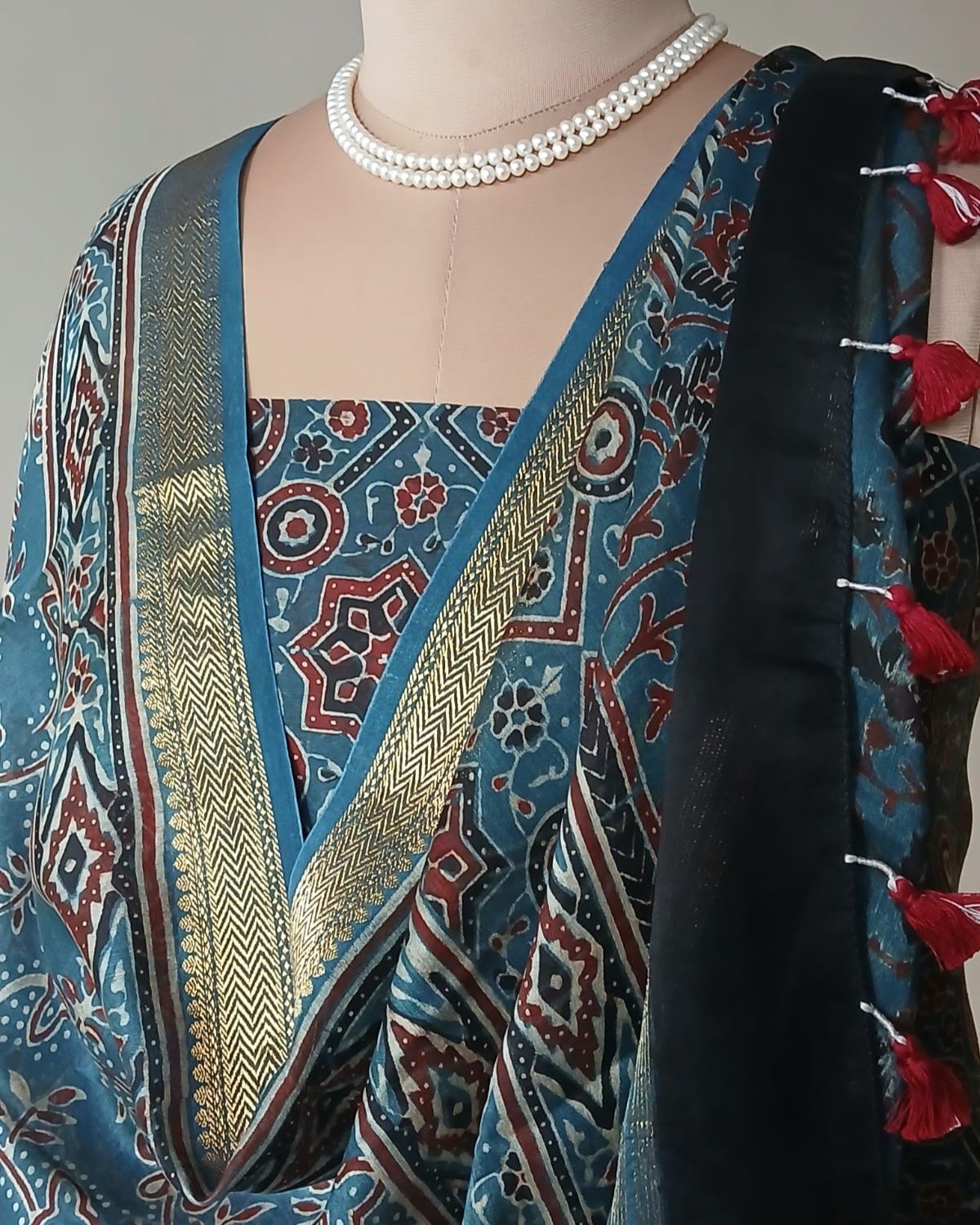 Two-piece salwar set in Maheshwari Silk Cotton - (SSMS0009)