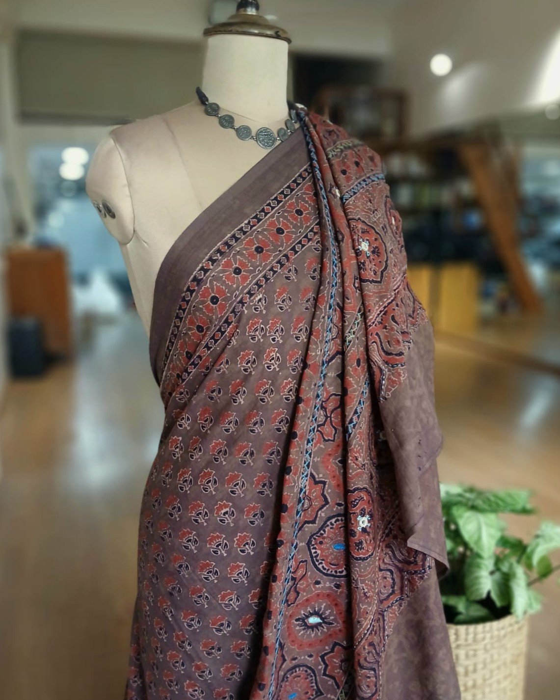 Barmer Ajrakh with Embroidered Palla Mul Cotton Saree – (AMCE0018) - Image 4