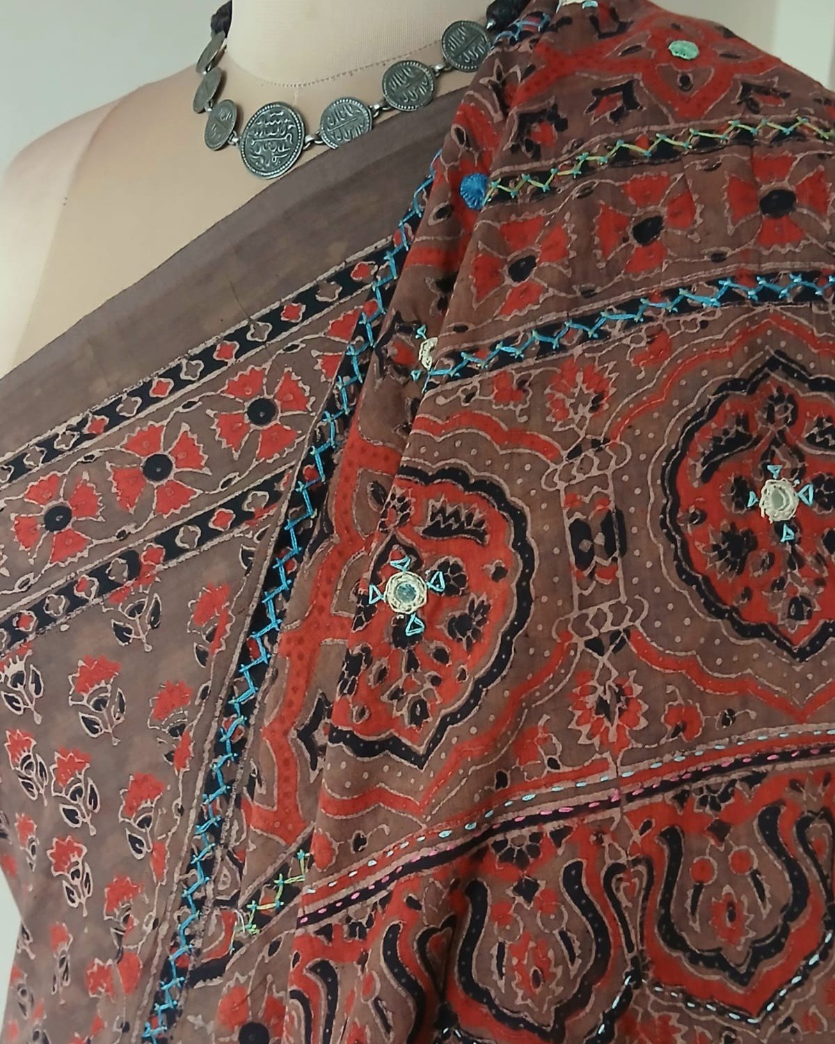 Barmer Ajrakh with Embroidered Palla Mul Cotton Saree – (AMCE0018) - Image 3