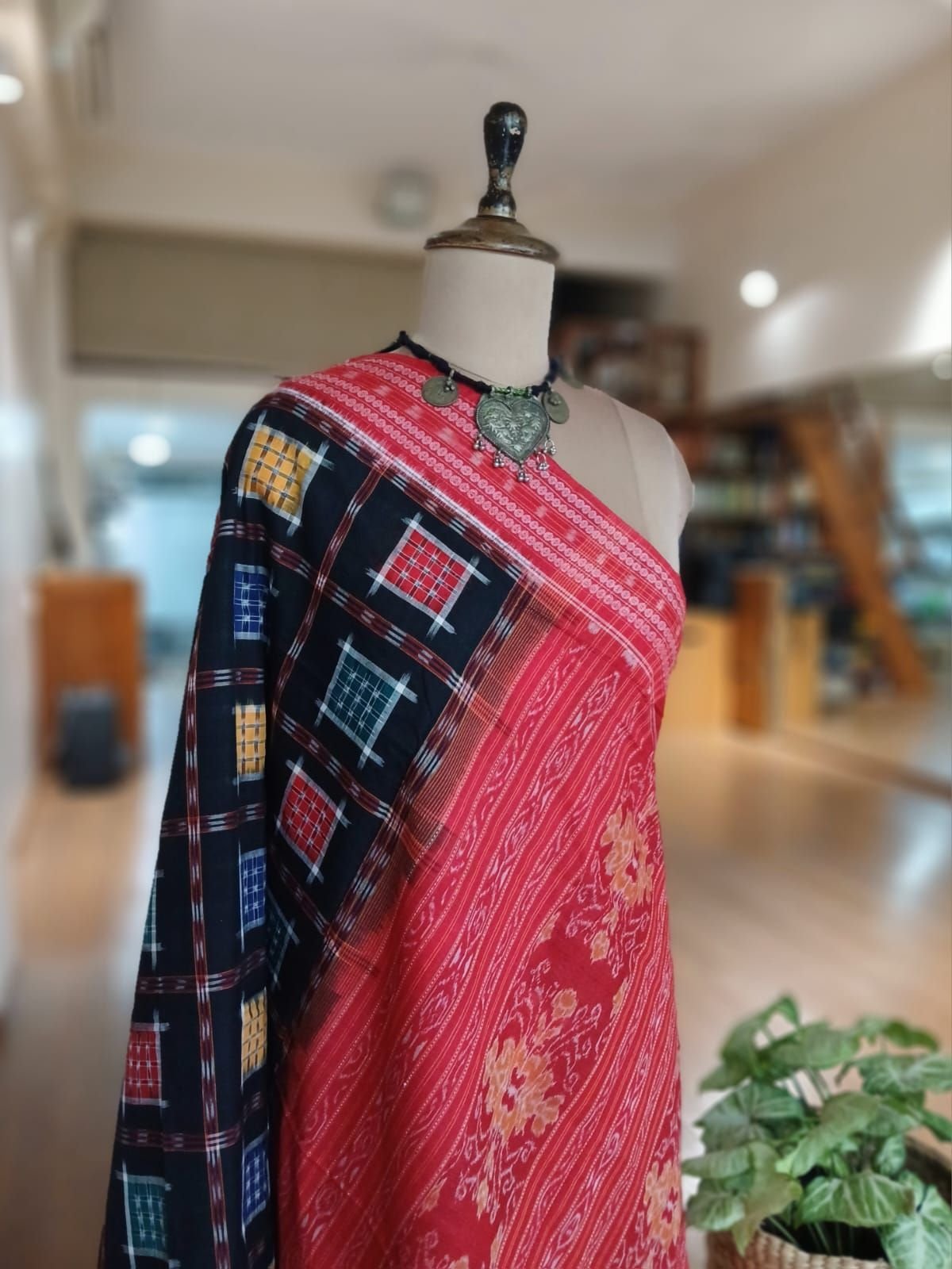 Ashwini Design Multi-Colour Double Ikat Cotton Saree from Sambalpur – (ADIS0005) - Image 8