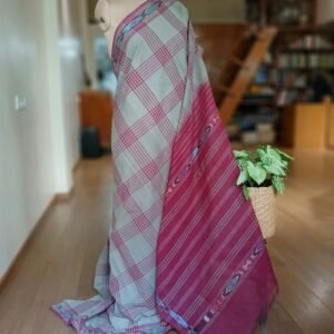 Checked Cotton Saree Handwoven in Machilipatnam (Bandar Saree) - (BSCC0001)