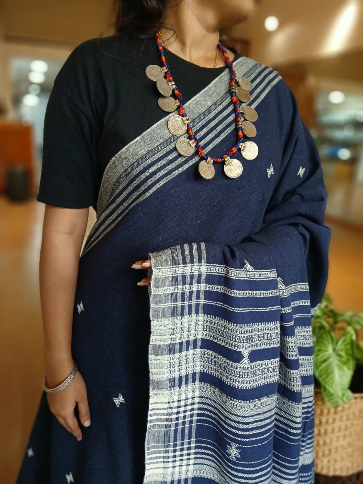 Bhujodi Saree Handwoven in Kala Cotton – (BHUJ1132) - Image 2