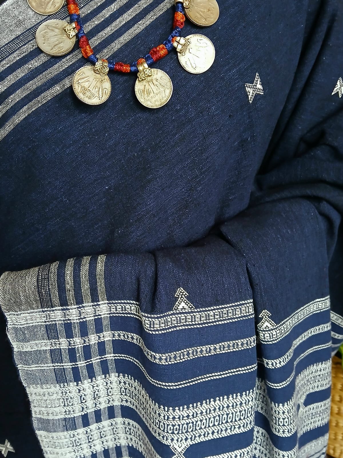 Bhujodi Saree Handwoven in Kala Cotton – (BHUJ1132) - Image 4